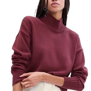 NEW Gap Women’s T-Shirt Sweater Medium Red Delicious Waffle Knit Turtleneck